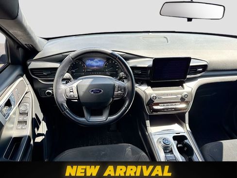 Used 2020 Ford Explorer XLT w/ Comfort Package image 21