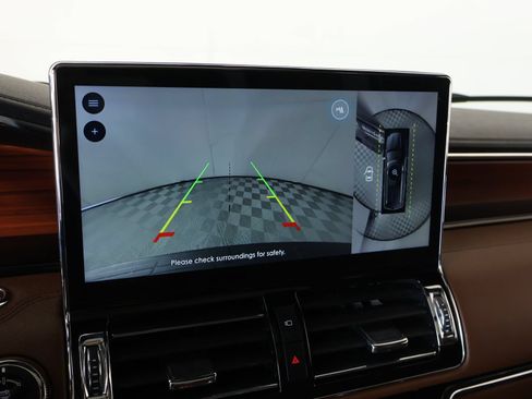 Used 2022 Lincoln Navigator L Reserve AWD/4WD image 6