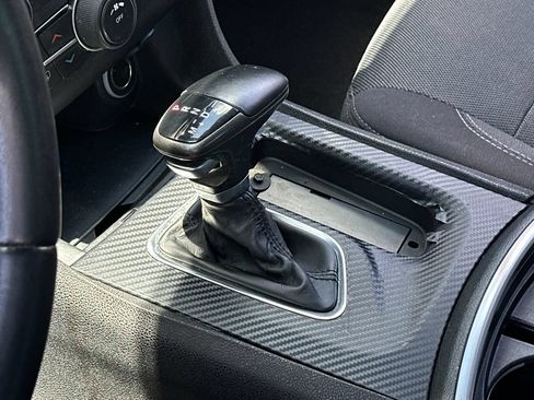 Used 2015 Dodge Charger SE w/ Popular Equipment Group RWD image 18