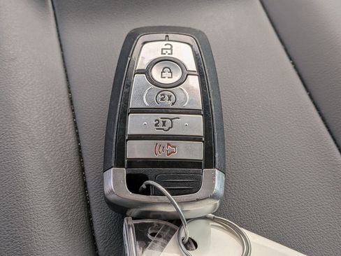 Used 2025 Ford Expedition Max Active AWD/4WD image 33