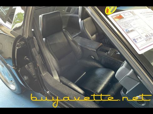 Used 1988 Chevrolet Corvette Coupe RWD image 22