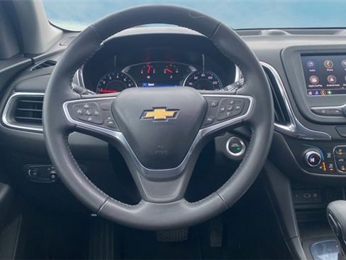 Used 2022 Chevrolet Equinox LT image 11