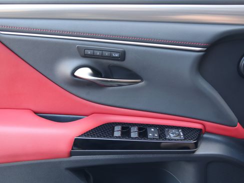 Used 2025 Lexus ES 350 F Sport FWD image 12