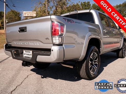 Used 2022 Toyota Tacoma TRD Sport w/ Technology Package image 8