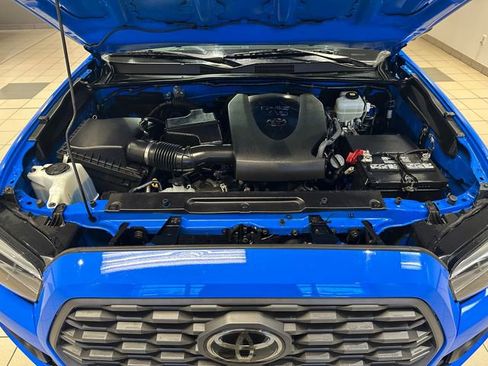 Used 2021 Toyota Tacoma TRD Off-Road w/ TRD Premium Off Road Package image 24