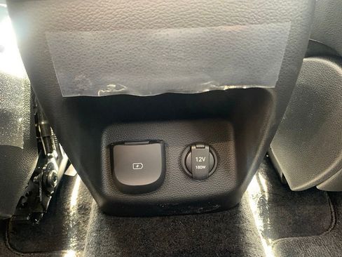 Used 2026 Genesis GV80 2.5T AWD/4WD image 12