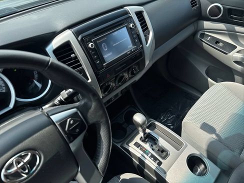 Used 2015 Toyota Tacoma 4x4 Double Cab w/ SR5 Package image 21