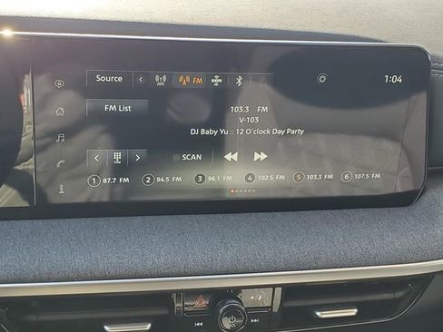 Certified 2025 Nissan Kicks SV image 27