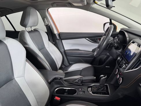 Used 2019 Subaru Crosstrek 2.0i Limited w/ Moonroof Package w/Navigation AWD/4WD image 2