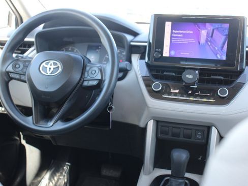 Certified 2024 Toyota Corolla Cross L image 22