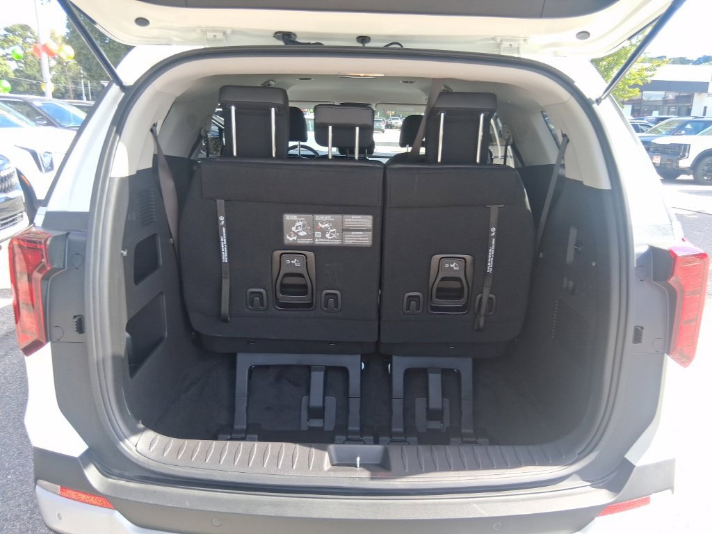 Certified 2026 Kia Carnival FWD image 18