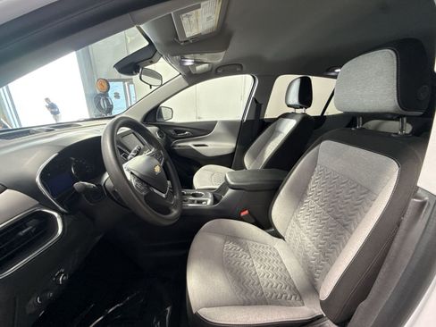 Used 2024 Chevrolet Equinox LS w/ LS Convenience Package AWD/4WD image 14