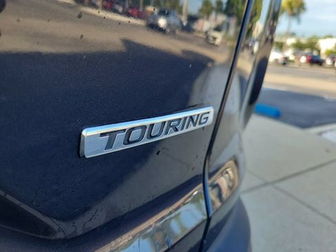 Used 2017 Honda CR-V Touring image 10