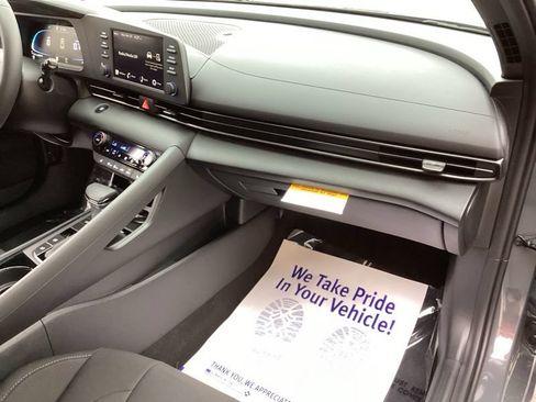 New 2026 Hyundai Elantra SEL Sport Premium FWD image 19