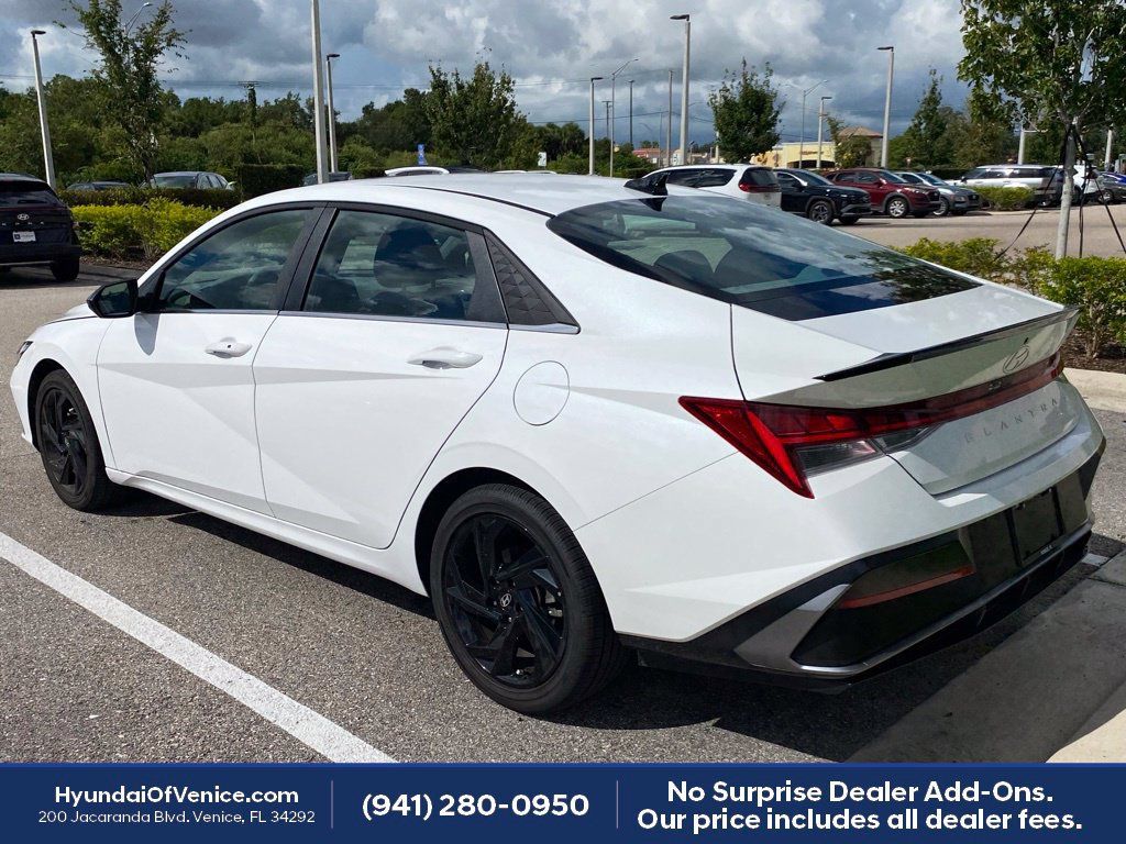 Certified 2026 Hyundai Elantra SEL Sport Premium FWD image 9