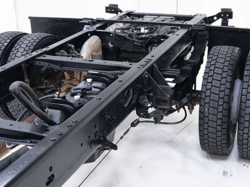 Used 2018 Ford F550 4x4 Regular Cab Super Duty image 63