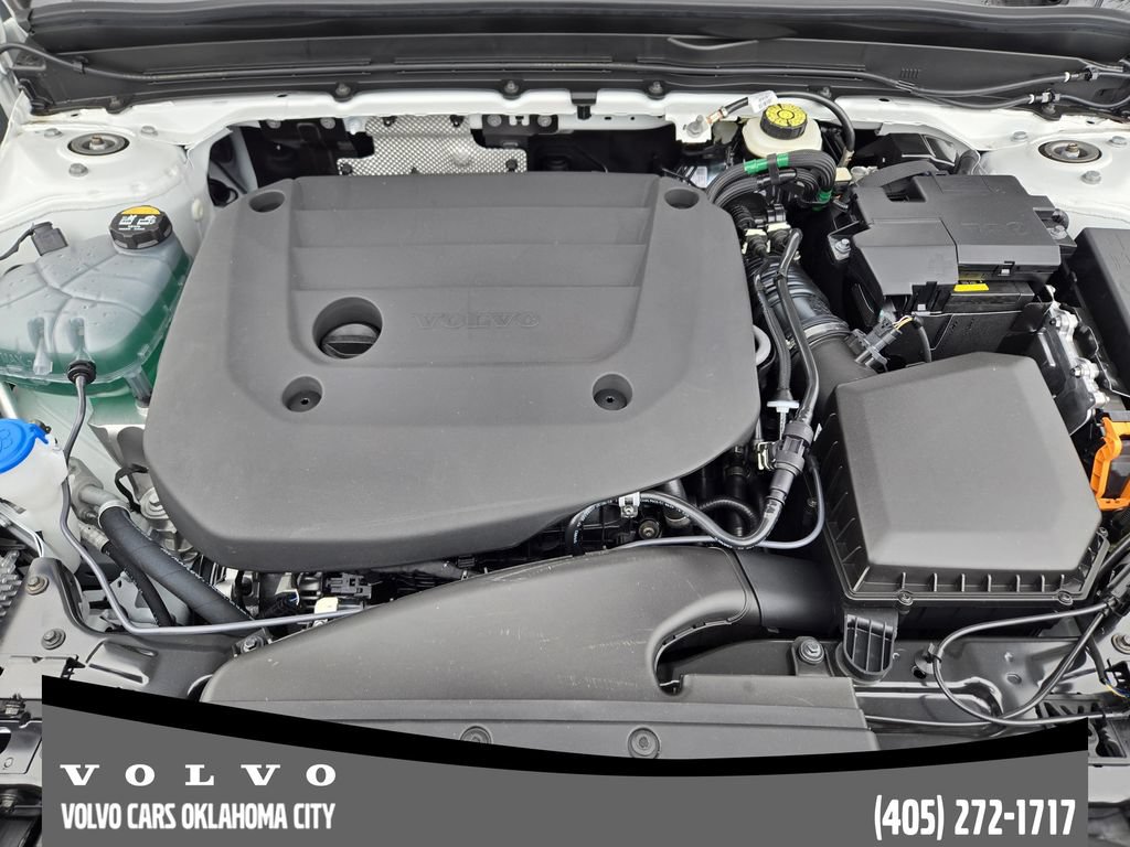 Used 2026 Volvo XC40 B5 Plus w/ Protection Package Premier AWD/4WD image 30