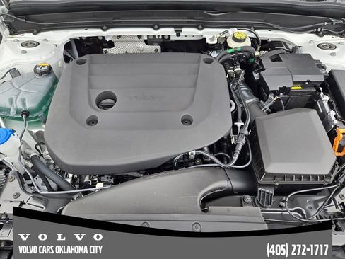Used 2026 Volvo XC40 B5 Plus w/ Protection Package Premier AWD/4WD image 30