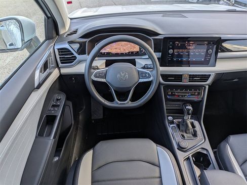 New 2026 Volkswagen Taos SEL image 19