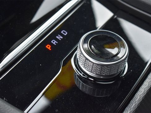 Used 2025 Jeep Grand Cherokee L Laredo w/ Trailer Tow Package image 29