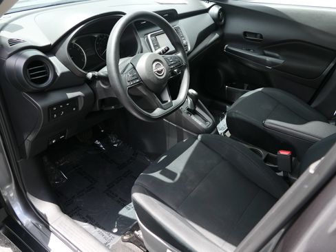 Used 2024 Nissan Kicks S FWD image 12