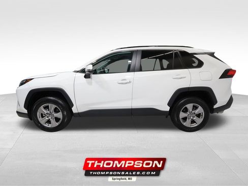 Used 2025 Toyota RAV4 XLE image 1