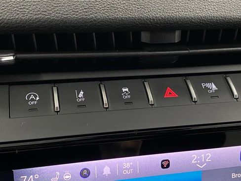 New 2026 Jeep Grand Cherokee Altitude AWD/4WD image 28