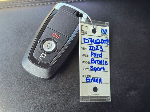 Used 2023 Ford Bronco Sport Badlands AWD/4WD image 32