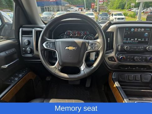 Used 2018 Chevrolet Silverado 1500 LTZ AWD/4WD image 16