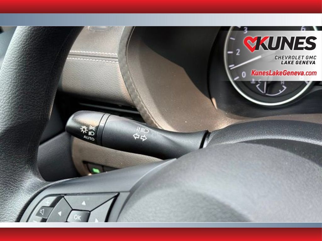 Used 2024 Nissan Sentra SV FWD image 34