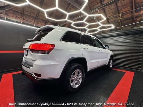 Used 2015 Jeep Grand Cherokee Laredo w/ Quick Order Package 23E image 3