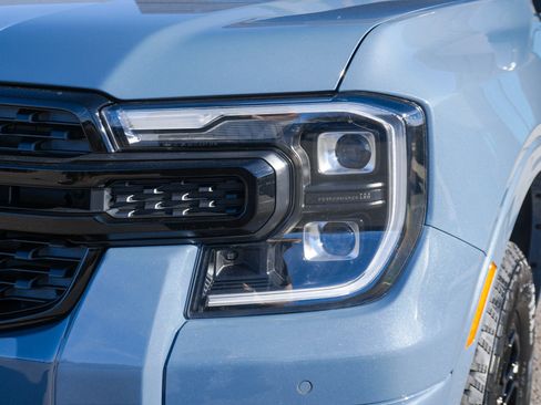 New 2025 Ford Ranger Lariat w/ Black Appearance Package image 14