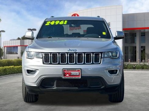 Used 2021 Jeep Grand Cherokee Laredo image 10