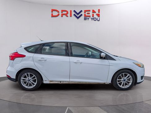 Used 2015 Ford Focus SE image 6