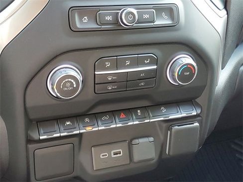 Used 2024 Chevrolet Silverado 1500 Custom Trail Boss image 22