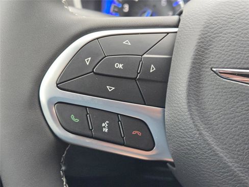 New 2026 Chrysler Pacifica Select image 32