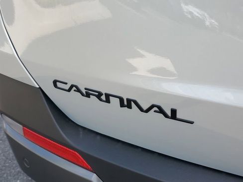 New 2026 Kia Carnival SX Prestige FWD image 6