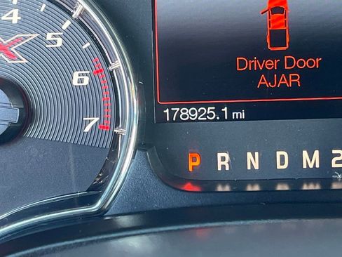 Used 2014 Ford F150 FX4 w/ Equipment Group 402A Luxury image 35