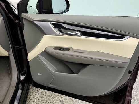 Used 2021 Cadillac XT6 Premium Luxury FWD image 26