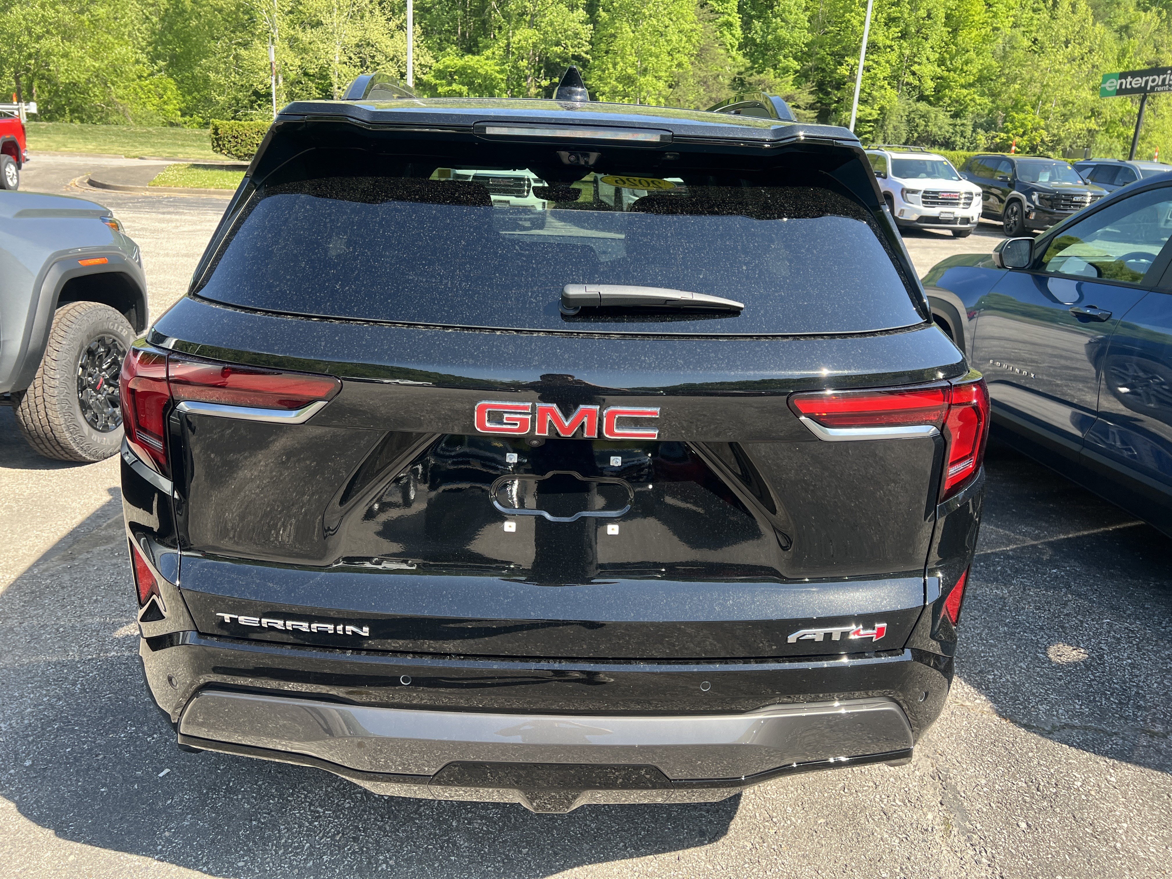 New 2026 GMC Terrain AT4 w/ Technology Package II AWD/4WD image 4