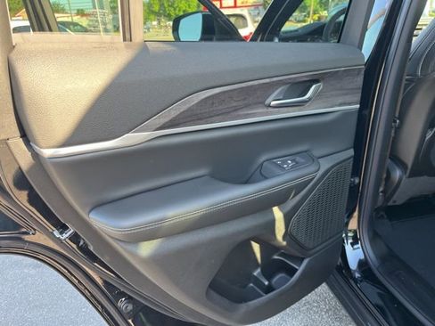 New 2026 Jeep Grand Cherokee Altitude AWD/4WD image 12