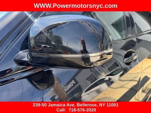 Used 2023 BMW X7 M60i w/ Executive Package AWD/4WD image 18