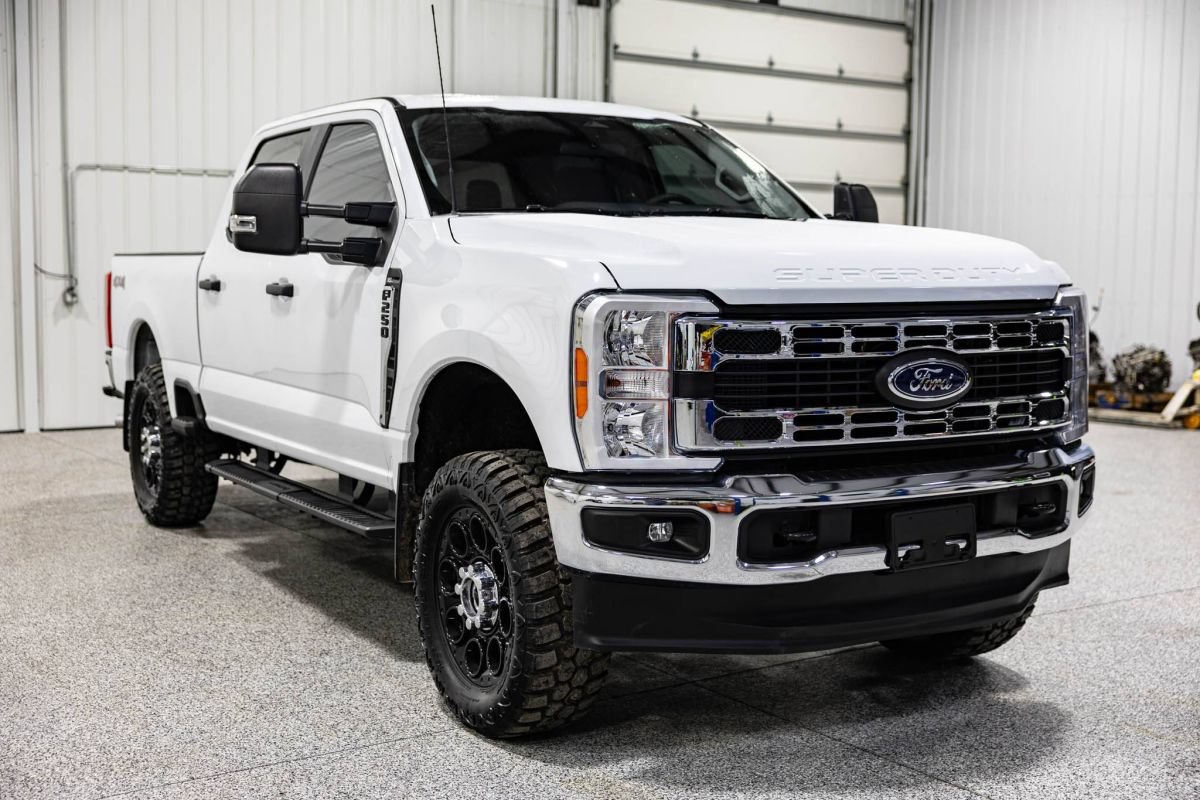 Used 2026 Ford F250 XL w/ XL Chrome Package AWD/4WD image 7