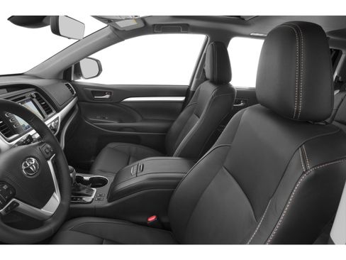 Used 2019 Toyota Highlander XLE FWD image 8