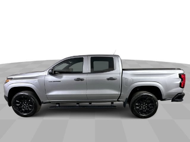 Used 2026 Chevrolet Colorado W/T RWD image 6