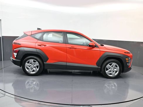 Certified 2026 Hyundai Kona SE FWD image 3