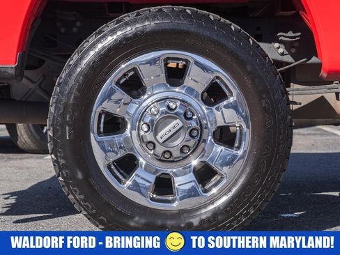 Used 2023 Ford F250 Lariat w/ Tow Technology Package image 10