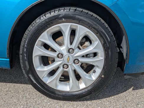 Used 2021 Chevrolet Spark LT image 13