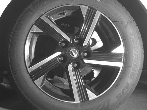Used 2025 Nissan Sentra SV FWD image 14