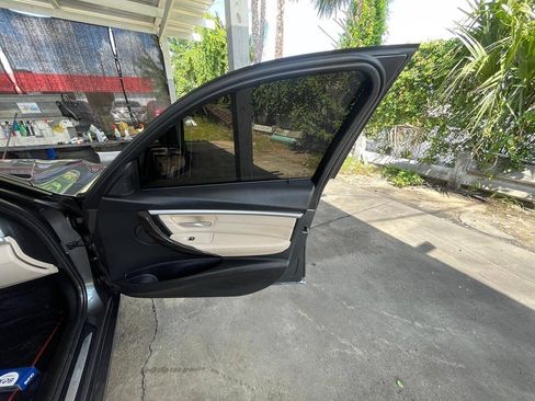 Used 2018 BMW 330i Sedan RWD image 13